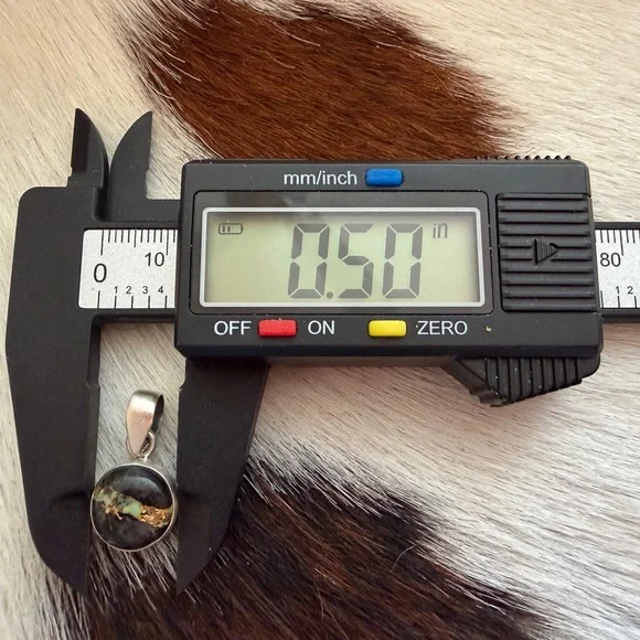 ❤️ Black Jack Turquoise Round Lightning Pendant Navajo Style Sterling Unisex - Picture 10 of 13